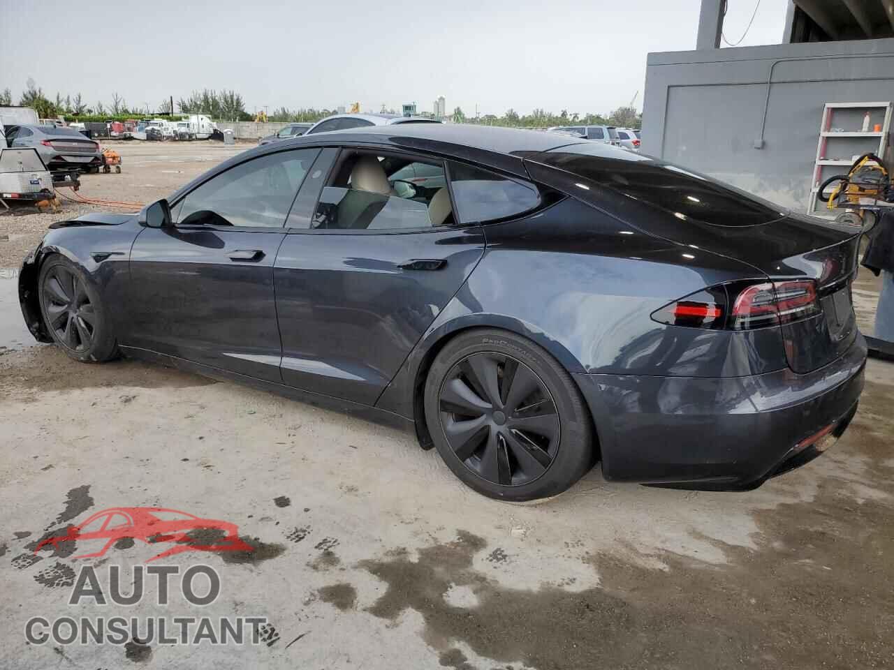 TESLA MODEL S 2024 - 5YJSA1E57RF533784