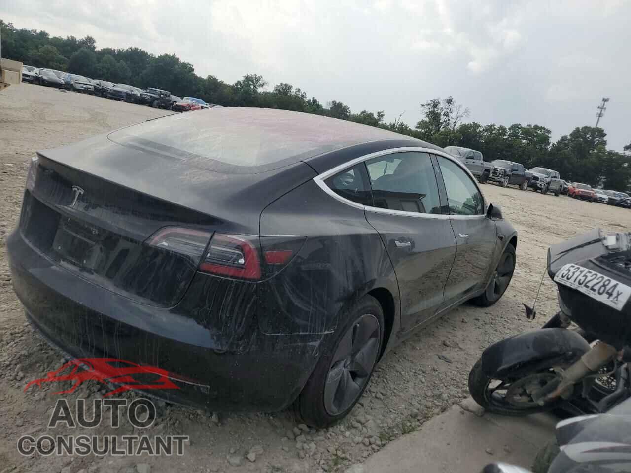 TESLA MODEL 3 2018 - 5YJ3E1EA0JF018572