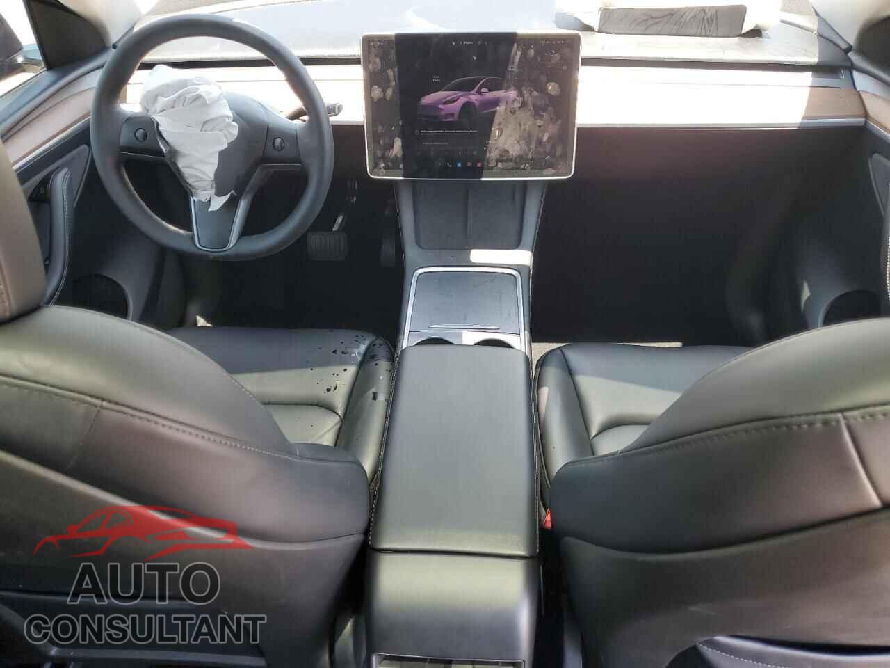 TESLA MODEL Y 2024 - 7SAYGDED8RF126397