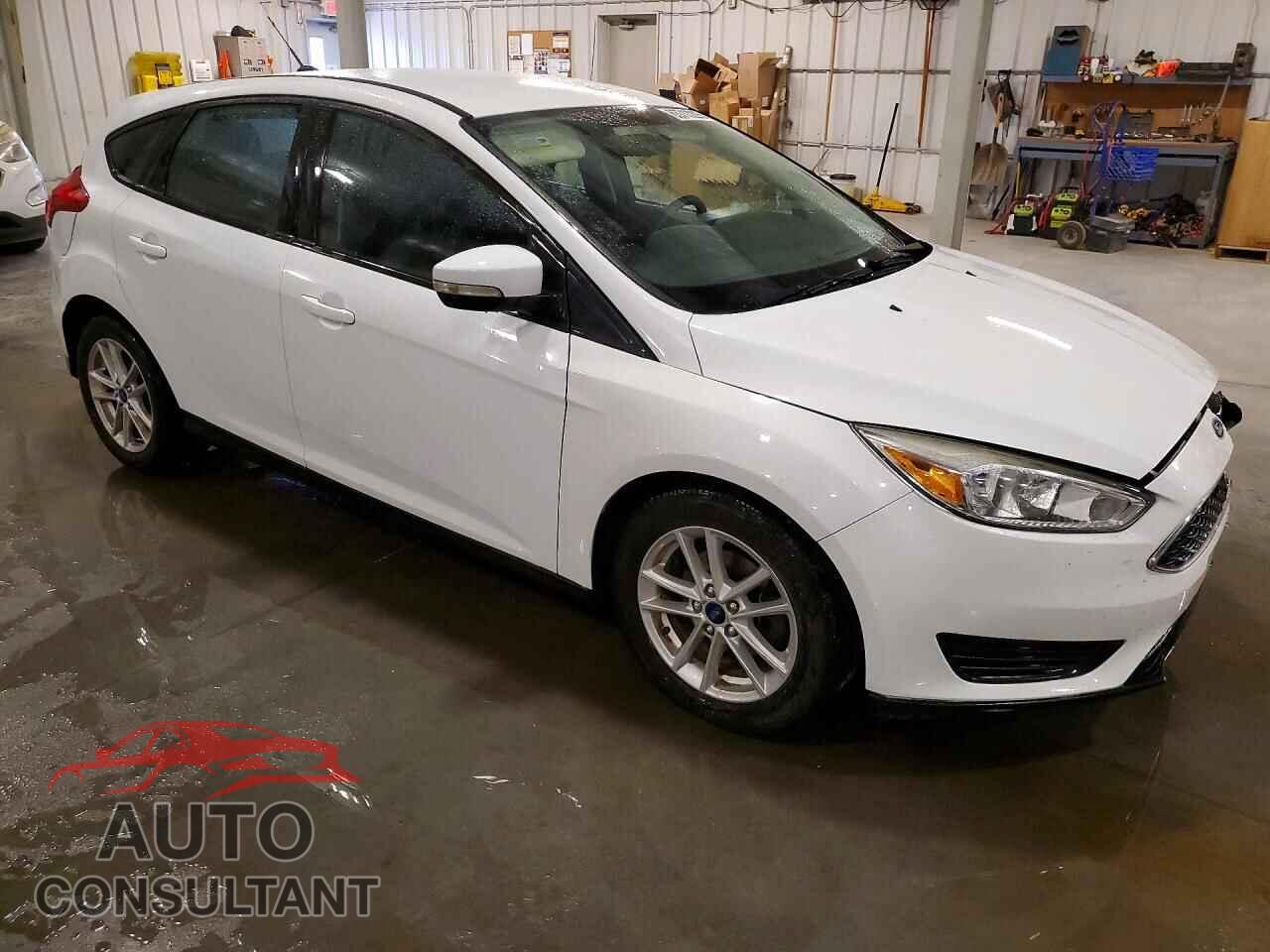 FORD FOCUS 2017 - 1FADP3K27HL215212
