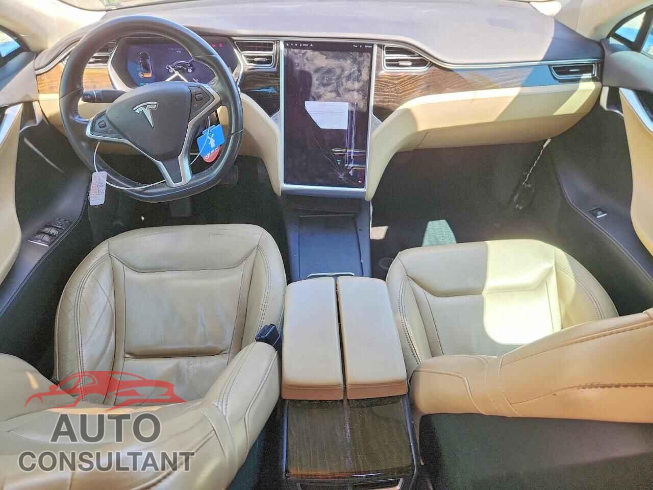 TESLA MODEL S 2016 - 5YJSA1E16GF152907
