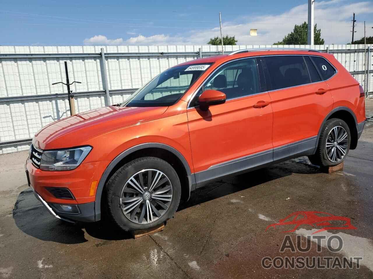 VOLKSWAGEN TIGUAN 2018 - 3VV2B7AX6JM061358