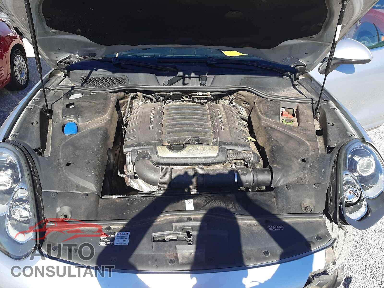 PORSCHE CAYENNE 2016 - WP1AA2A24GLA04590