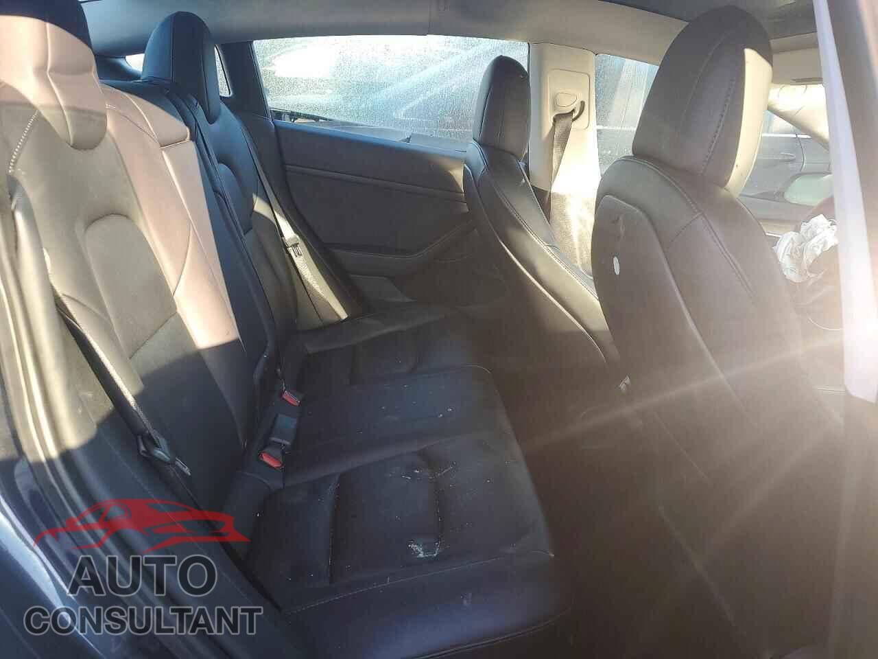 TESLA MODEL 3 2021 - 5YJ3E1EA2MF048029