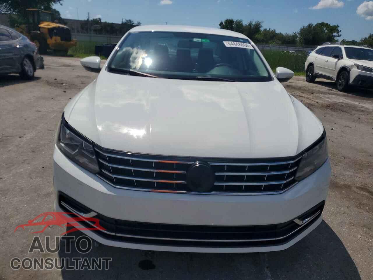 VOLKSWAGEN PASSAT 2017 - 1VWAT7A3XHC085367