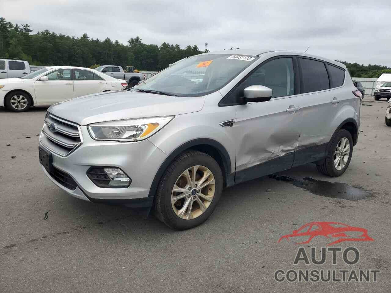 FORD ESCAPE 2017 - 1FMCU9GD2HUC27723