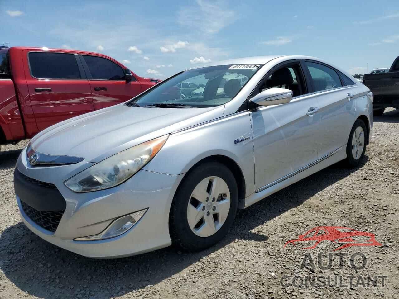 HYUNDAI SONATA 2011 - KMHEC4A48BA000780