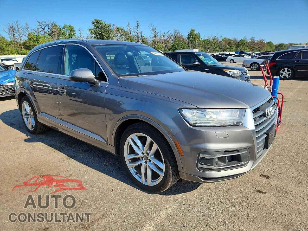AUDI Q7 2018 - WA1VAAF76JD024742