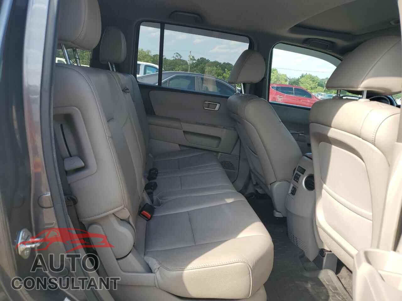 HONDA PILOT 2012 - 5FNYF4H5XCB086884