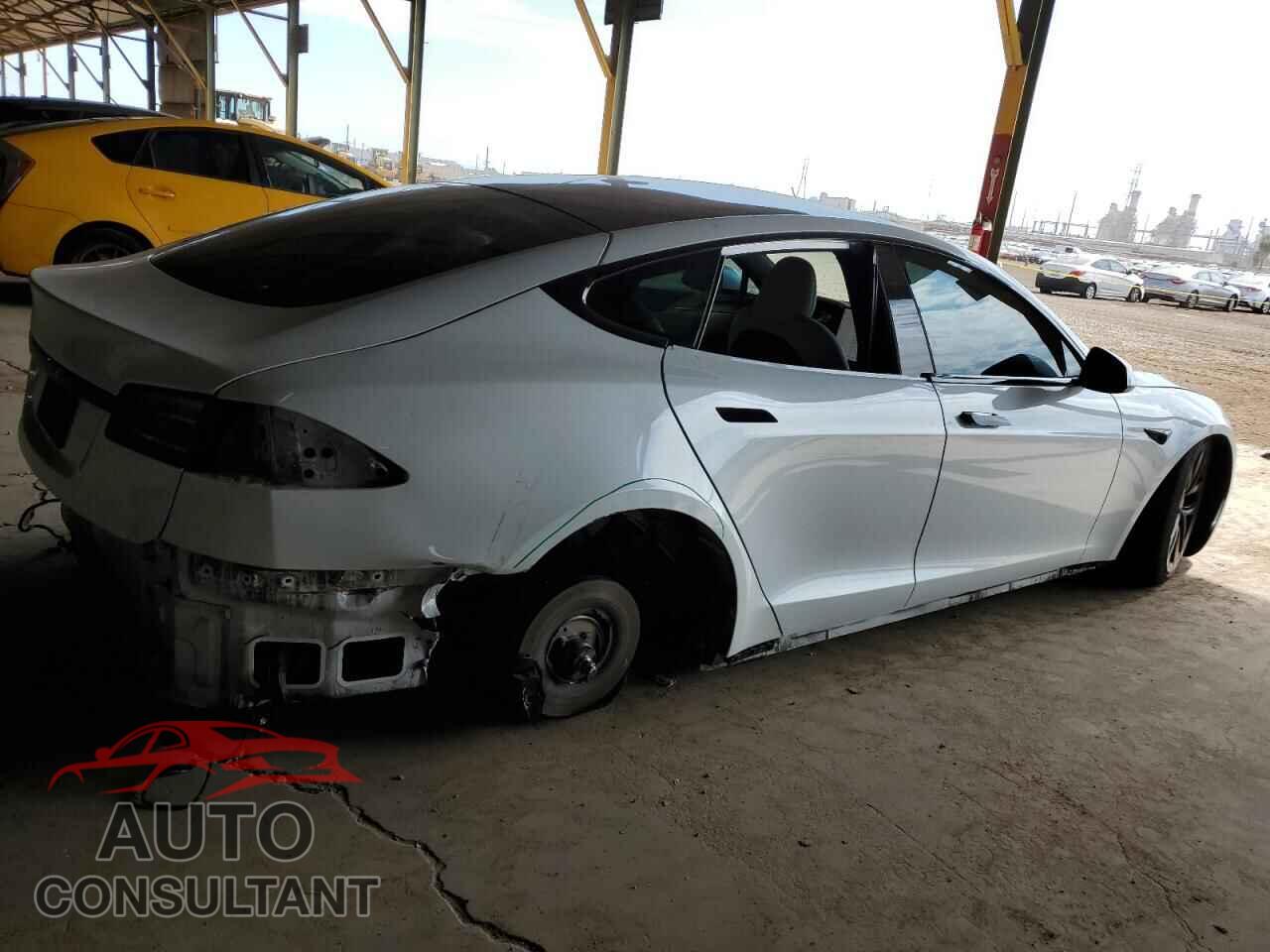 TESLA MODEL S 2024 - 5YJSA1E5XRF543192