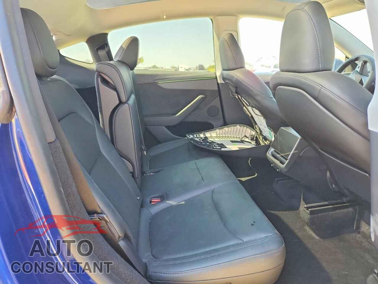TESLA MODEL Y 2026 - 7SAYGDEE8TF457528