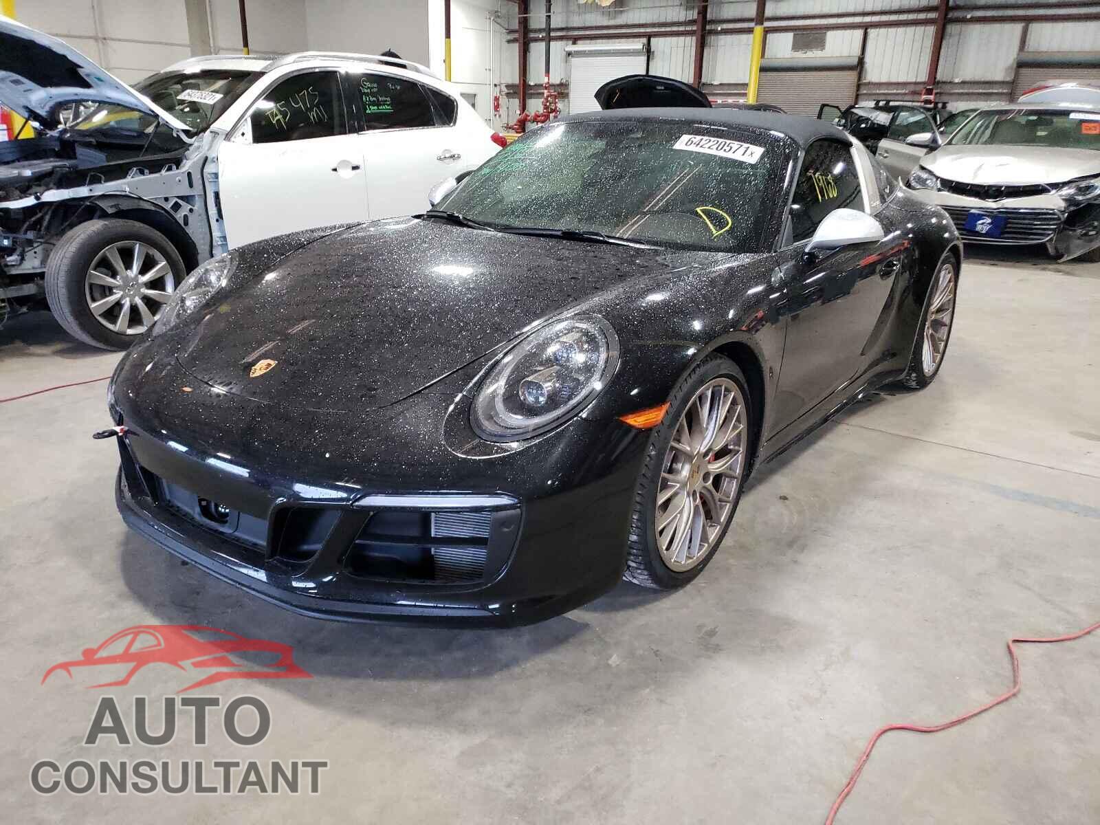 PORSCHE 911 2019 - WP0BB2A98KS126013