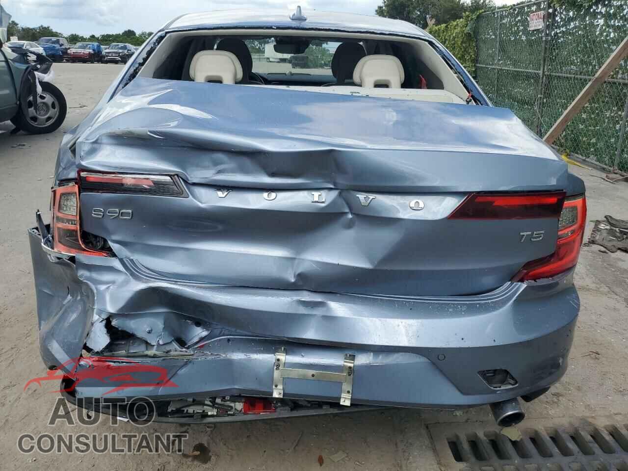 VOLVO S90 2018 - LVY982AK7JP023076