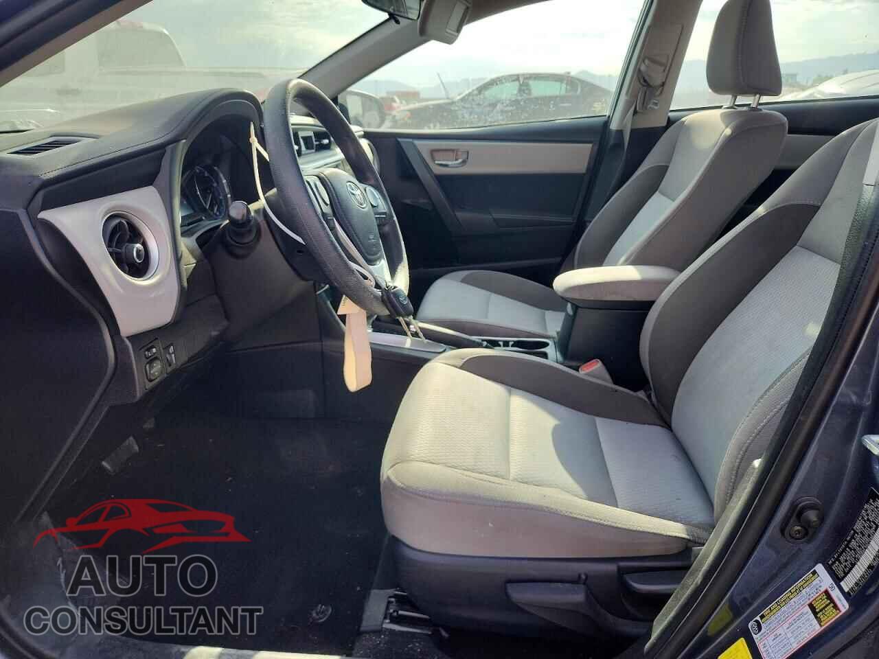 TOYOTA COROLLA 2017 - 2T1BURHE1HC768623