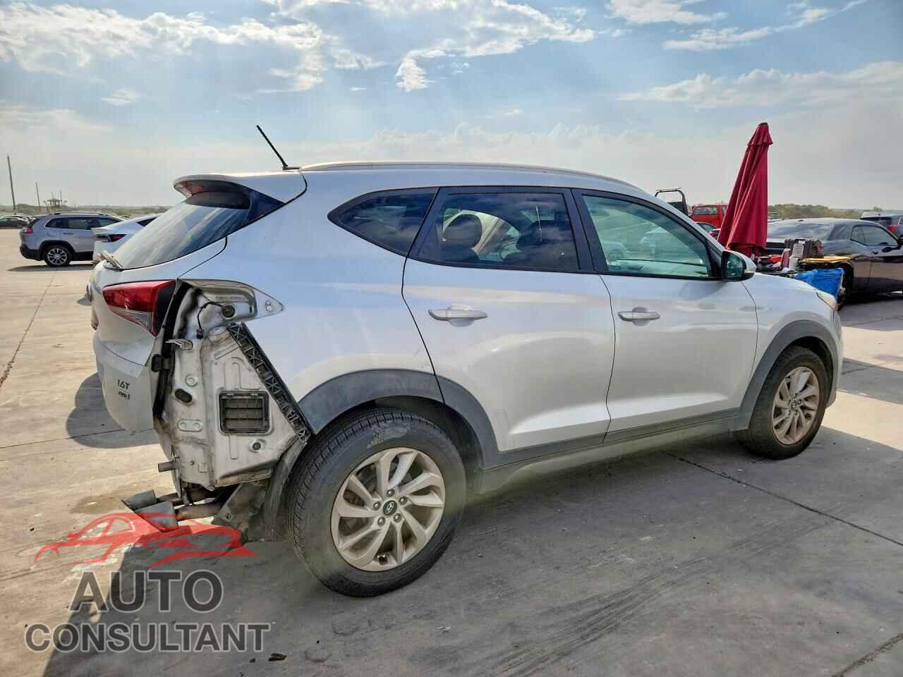 HYUNDAI TUCSON 2016 - KM8J3CA24GU044949