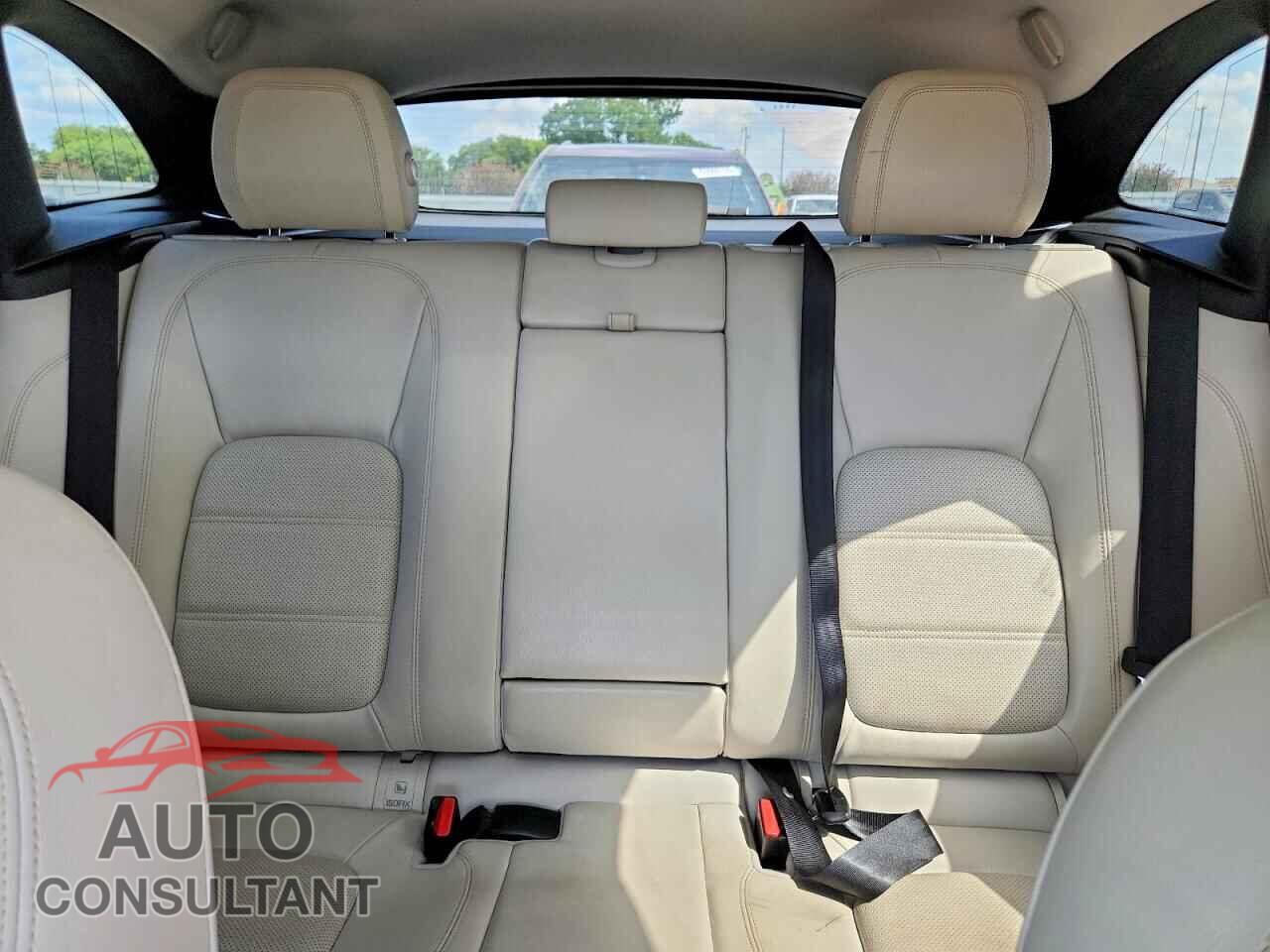 JAGUAR F-PACE 2017 - SADCK2BV8HA062378