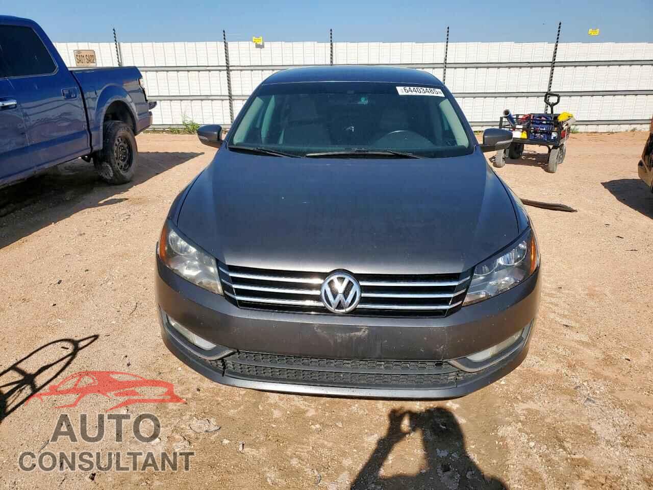 VOLKSWAGEN PASSAT 2015 - 1VWAS7A30FC099228