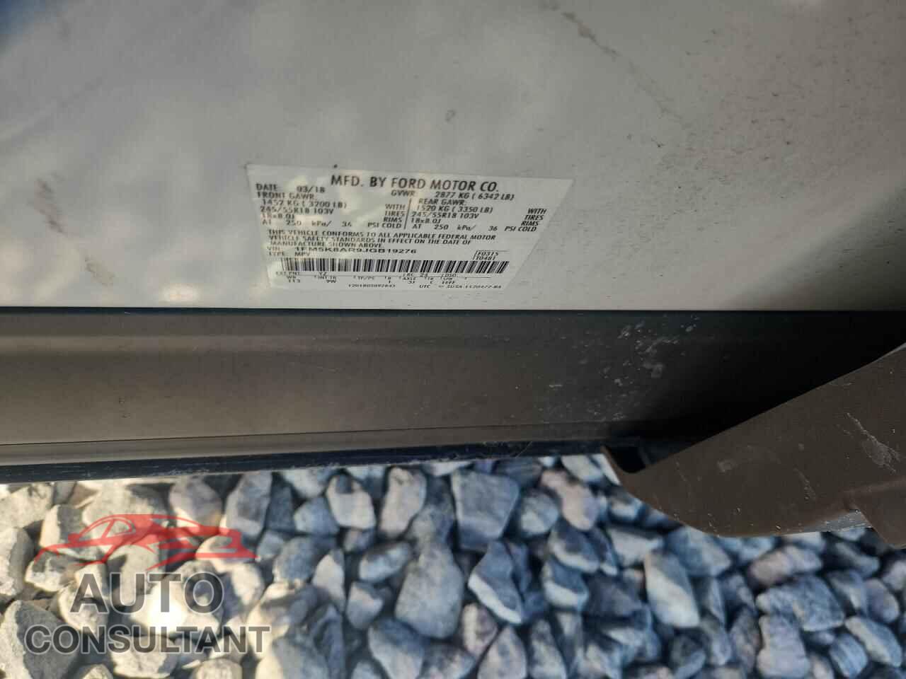 FORD EXPLORER 2018 - 1FM5K8AR9JGB19276