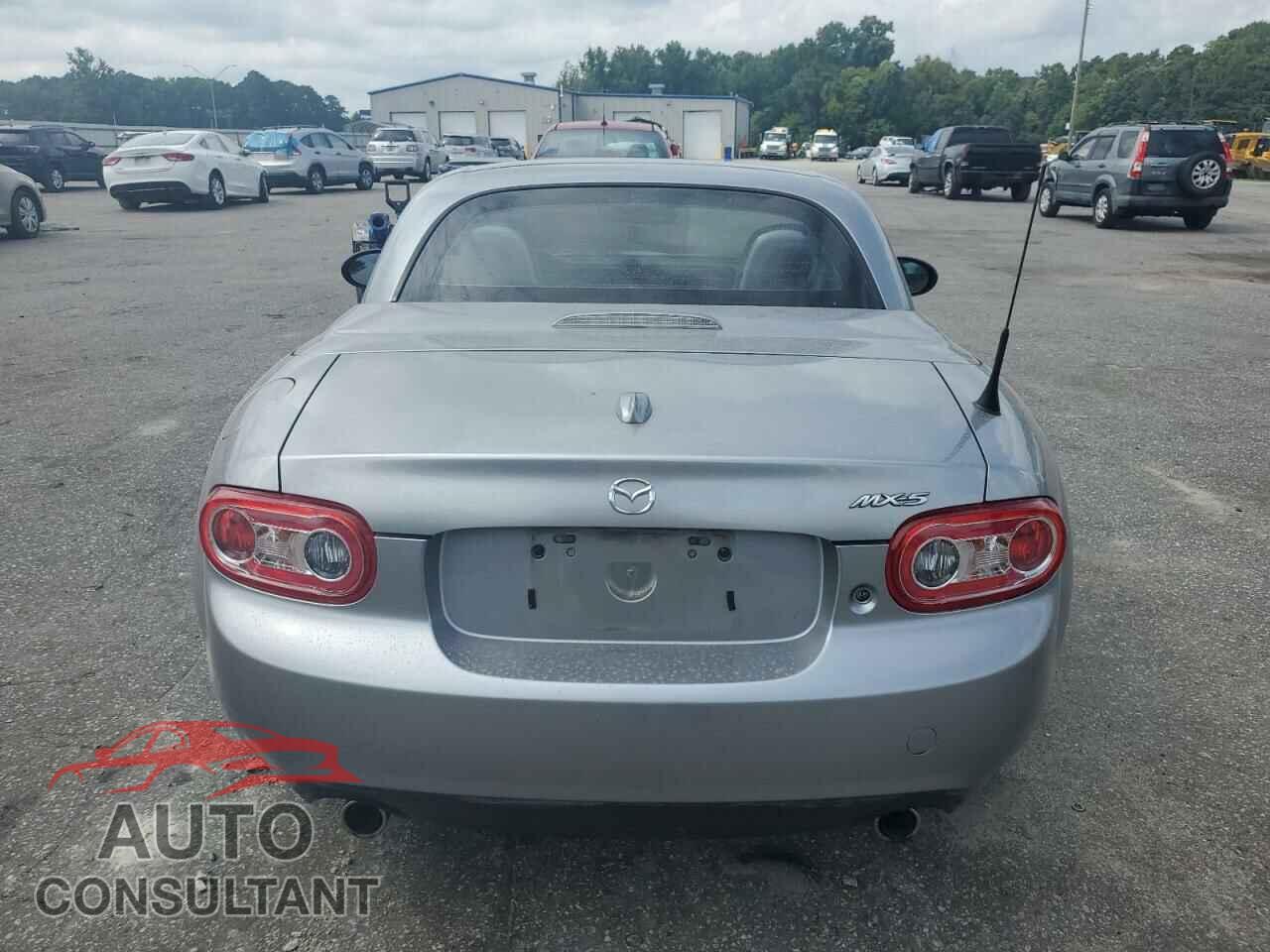MAZDA MX5 2011 - JM1NC2PFXB0215200