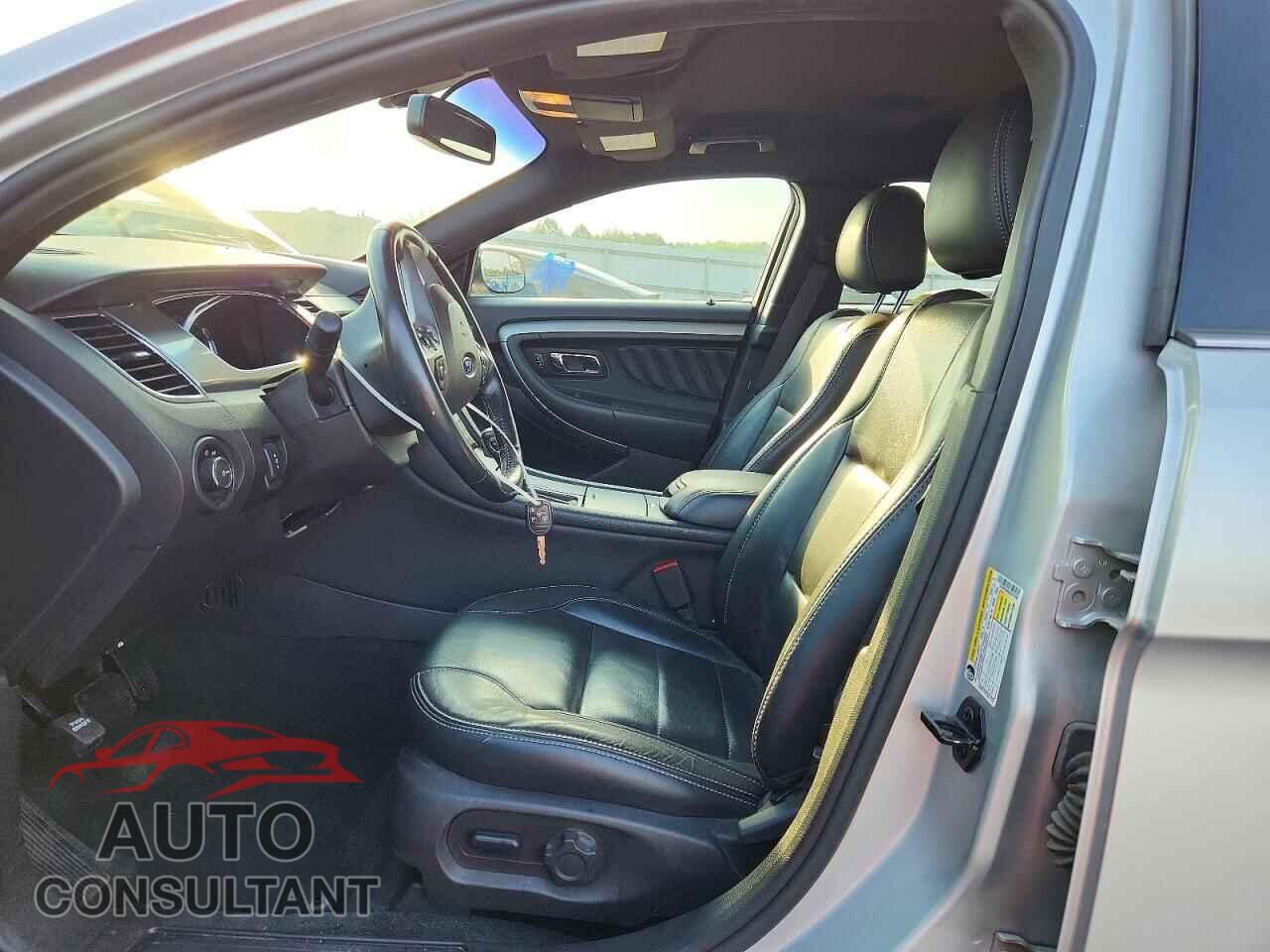 FORD TAURUS 2013 - 1FAHP2E8XDG207488