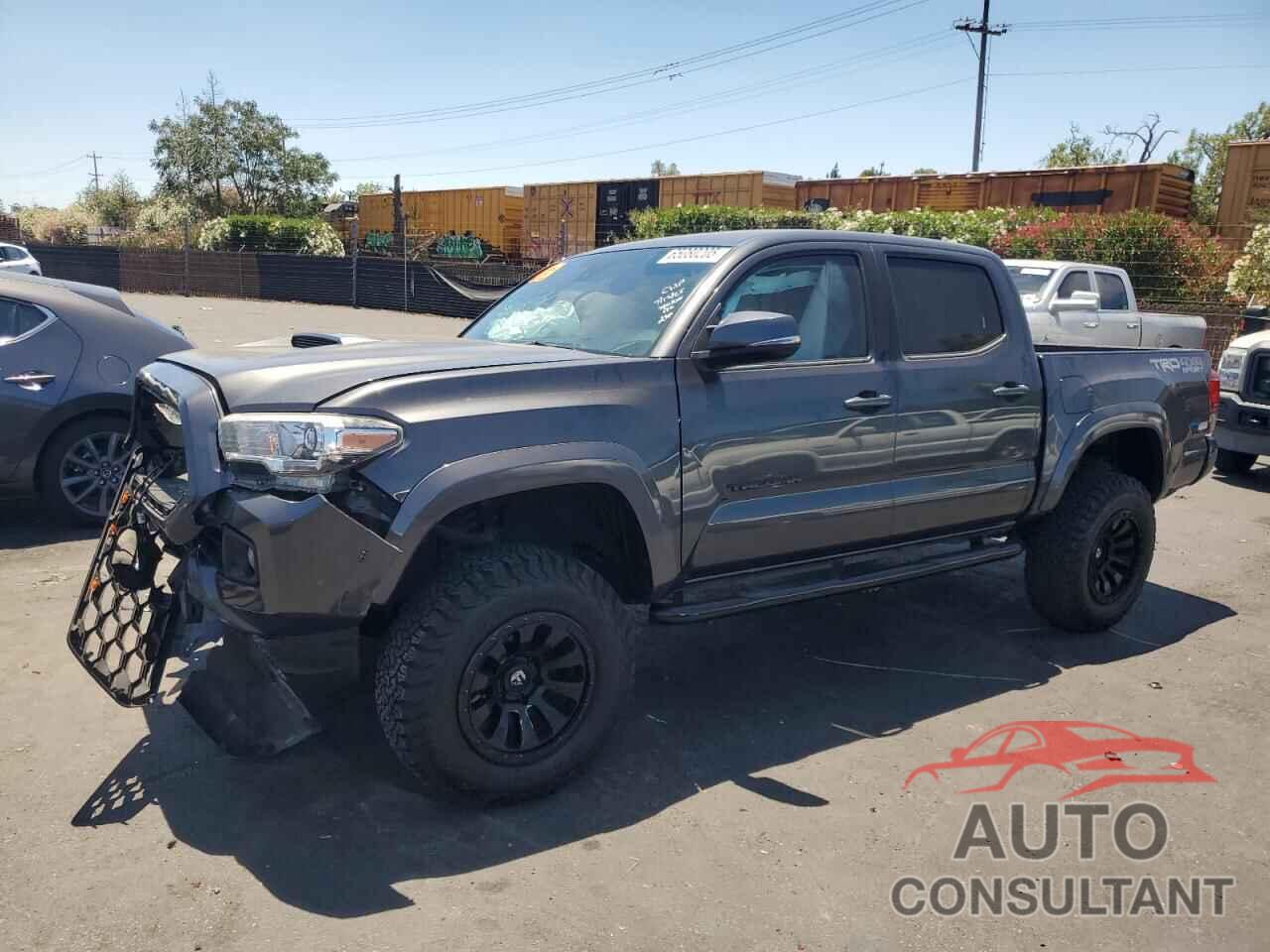 TOYOTA TACOMA 2018 - 3TMCZ5AN8JM185052
