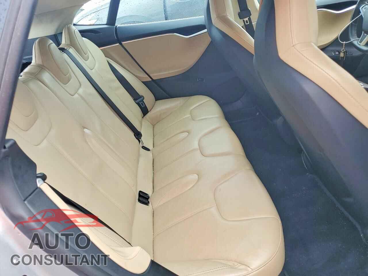 TESLA MODEL S 2013 - 5YJSA1CN0DFP22076