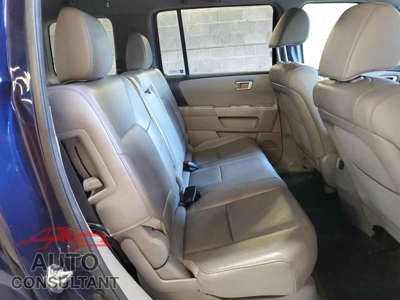 HONDA PILOT 2014 - 5FNYF4H56EB006547