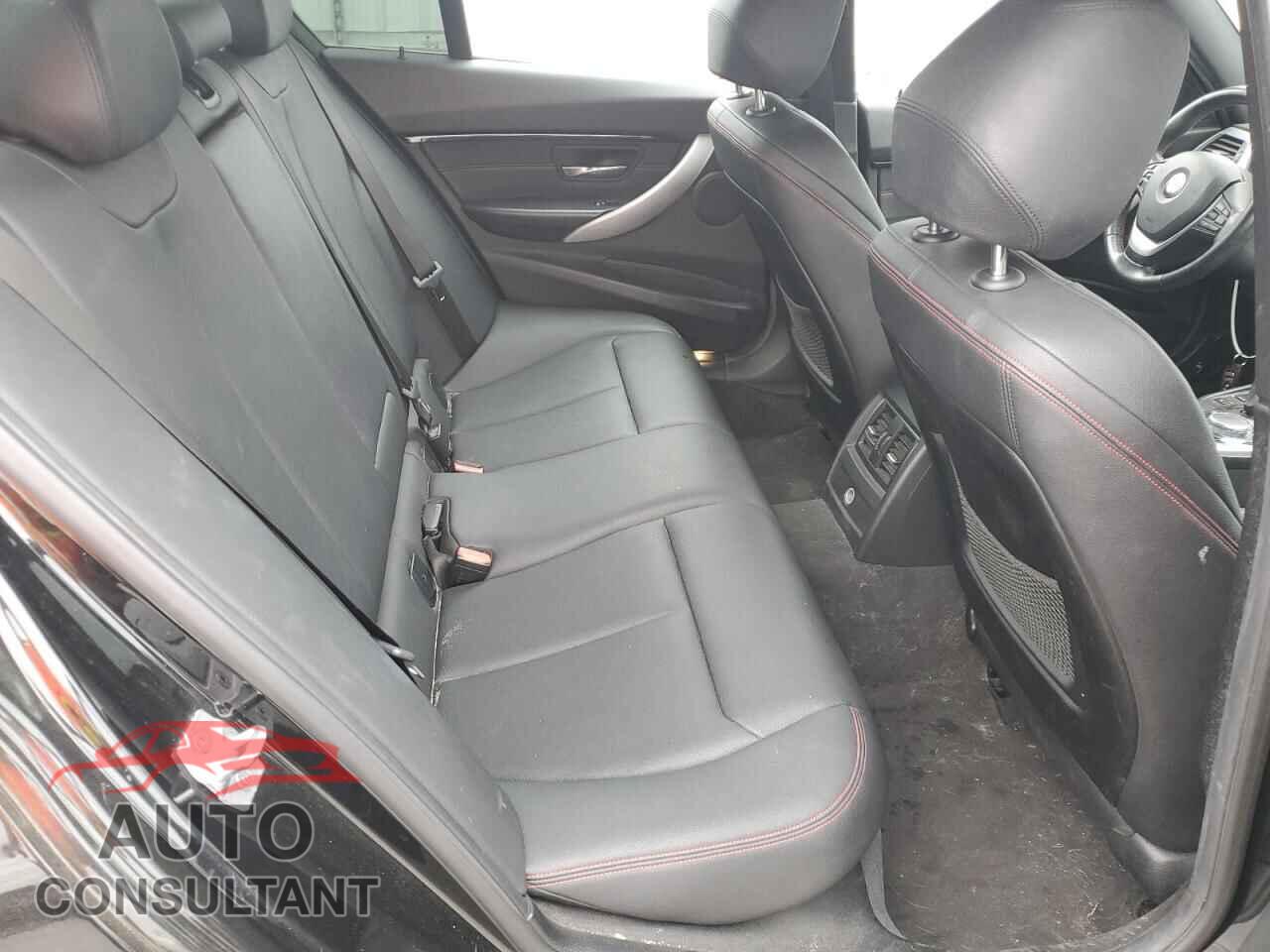 BMW 3 SERIES 2017 - WBA8E1C37HA029840