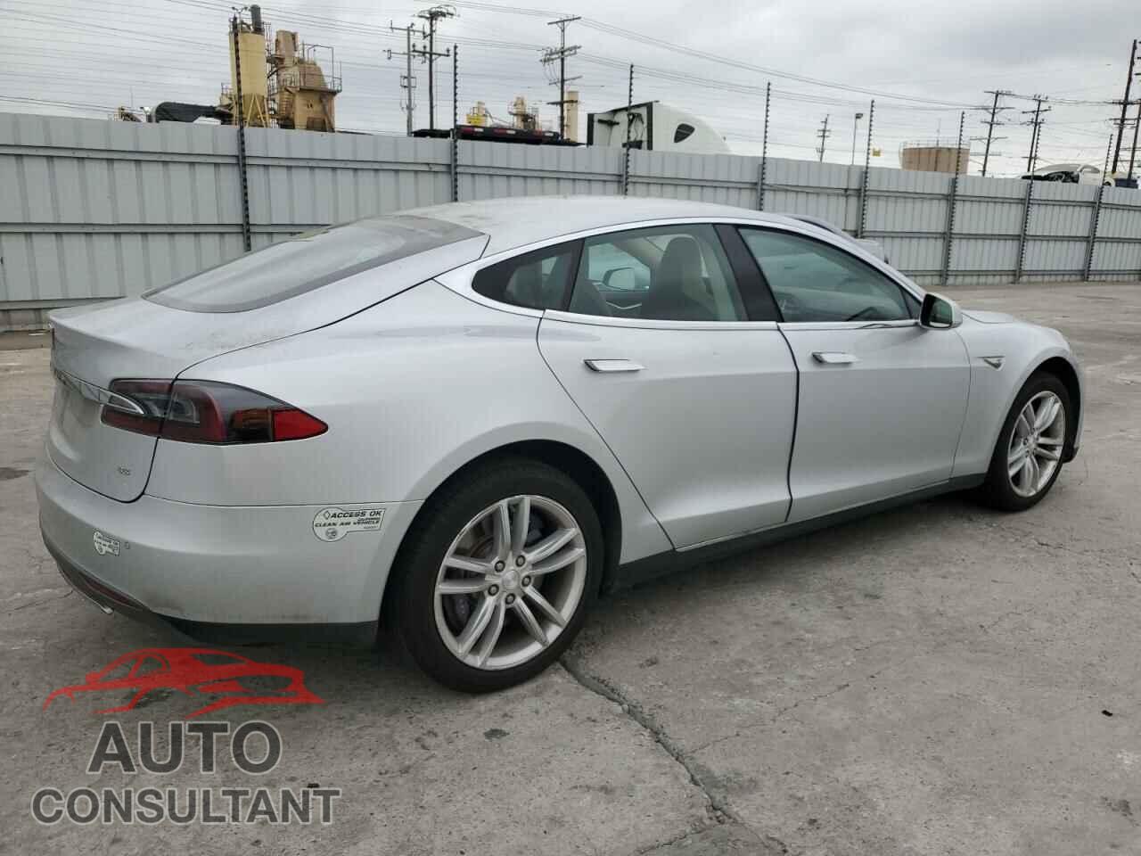 TESLA MODEL S 2014 - 5YJSA1H14EFP34335