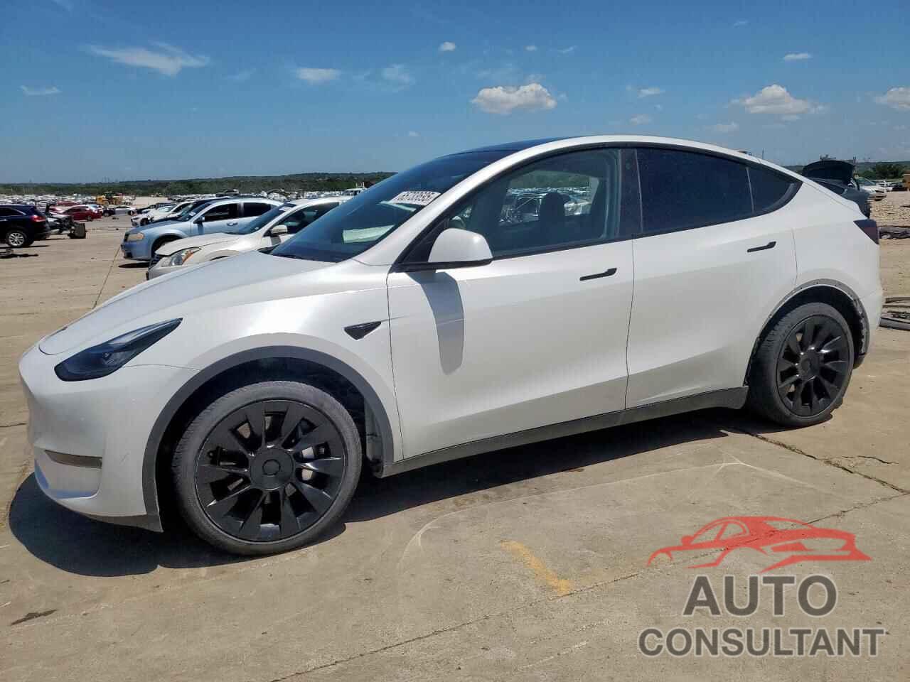 TESLA MODEL Y 2023 - 7SAYGDEE6PA130256