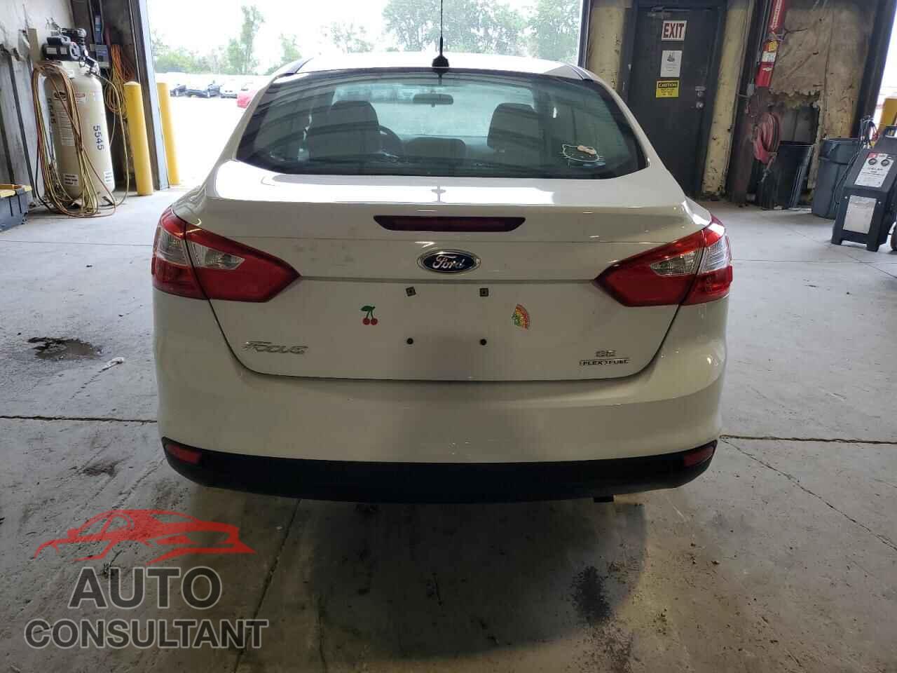 FORD FOCUS 2014 - 1FADP3F26EL393053