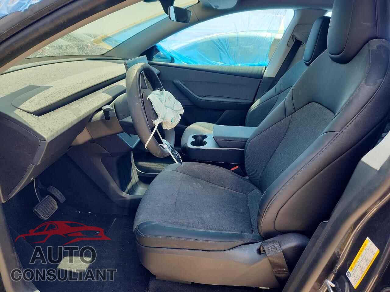 TESLA MODEL Y 2026 - 7SAYGDED5TA606580