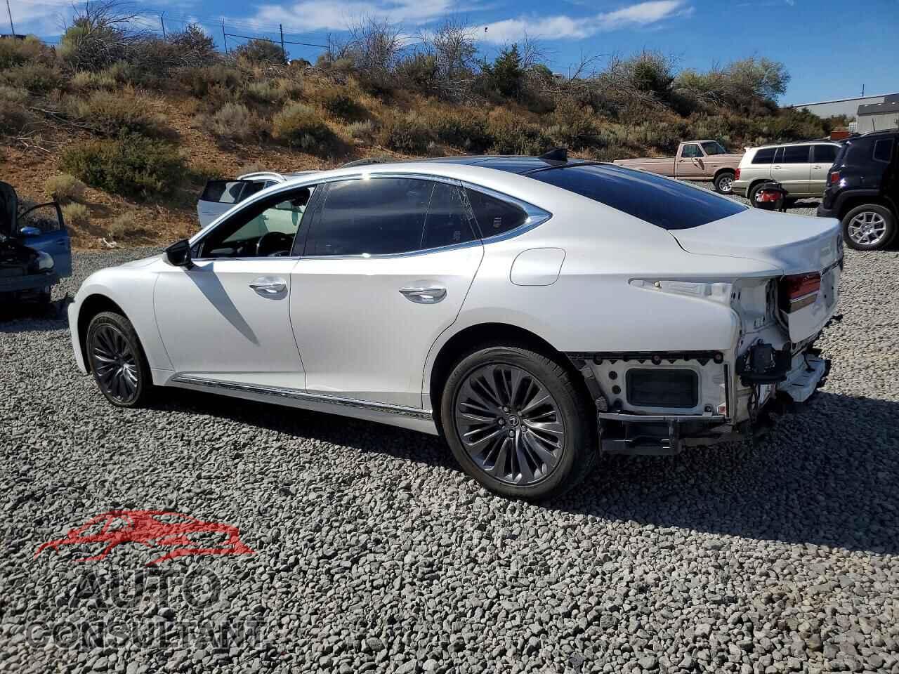 LEXUS LS500 2018 - JTHC5LFF4J5001084