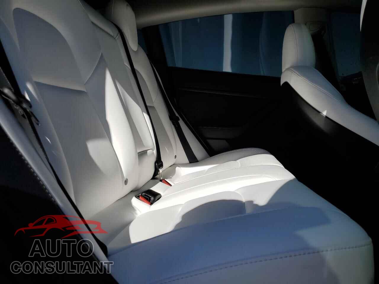 TESLA MODEL 3 2023 - 5YJ3E1EAXPF583324