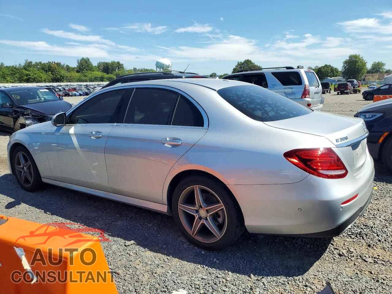 MERCEDES-BENZ E-CLASS 2017 - WDDZF4KB5HA040131