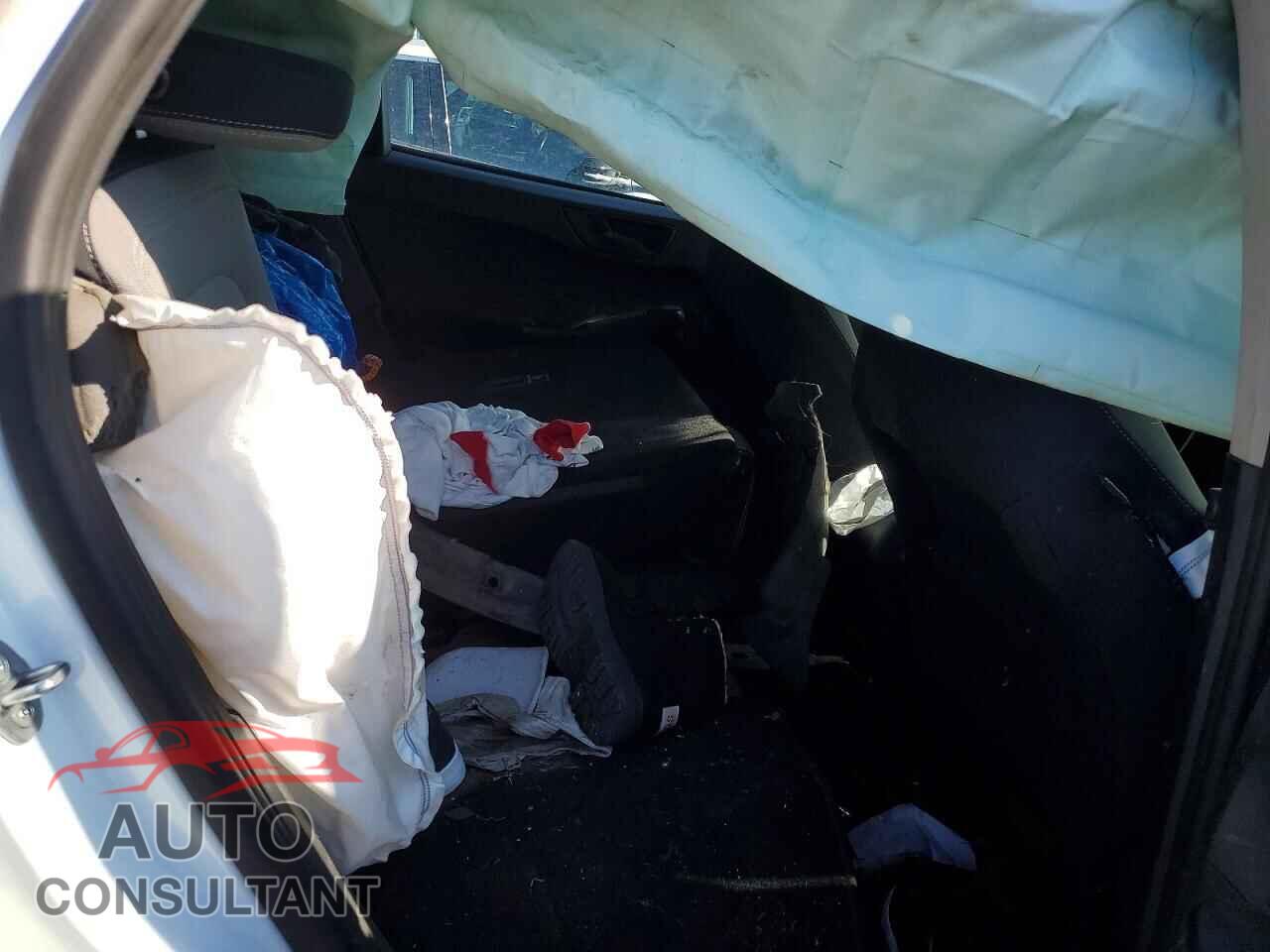 FORD ESCAPE 2020 - 1FMCU9F60LUA18945
