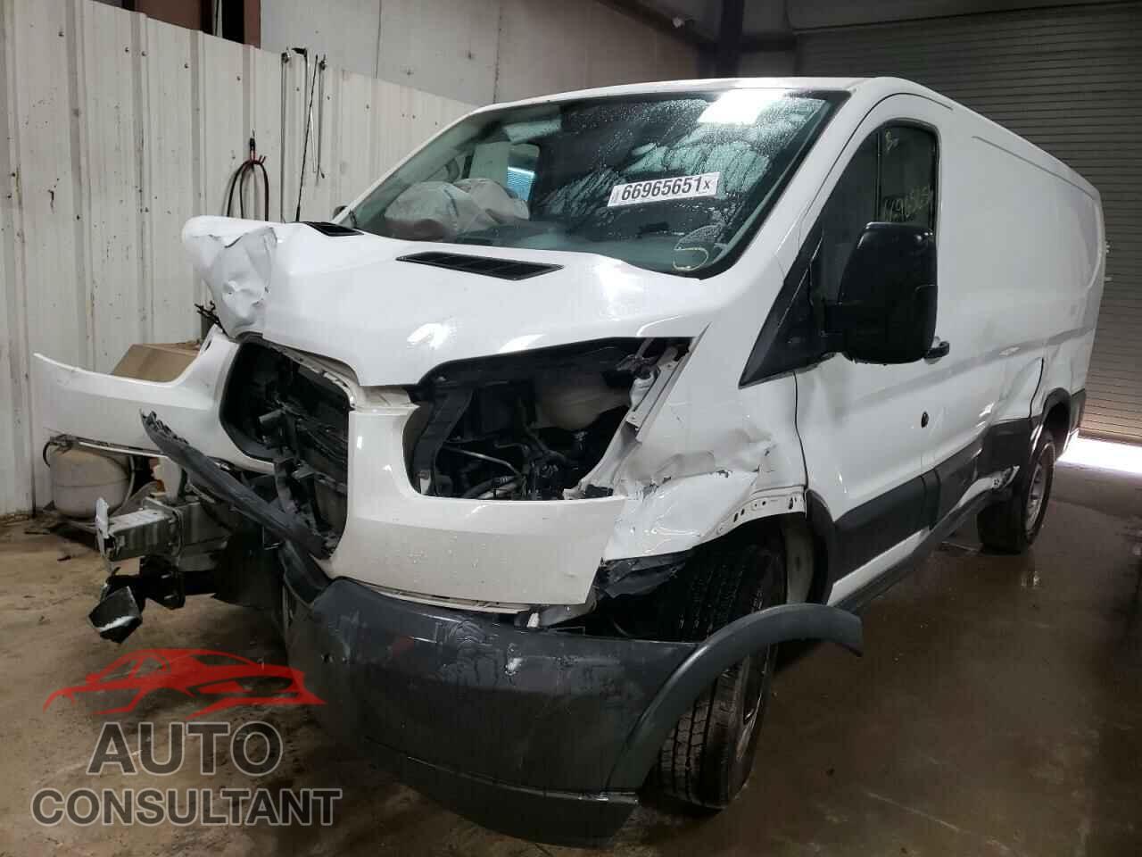 FORD TRANSIT CO 2017 - 1FTYR1ZM3HKB06589