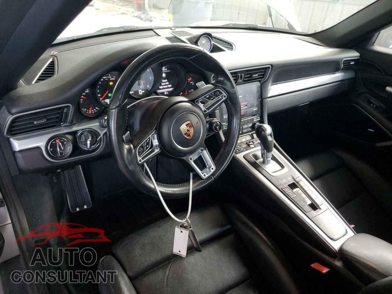 PORSCHE 911 2017 - WP0CB2A91HS155902