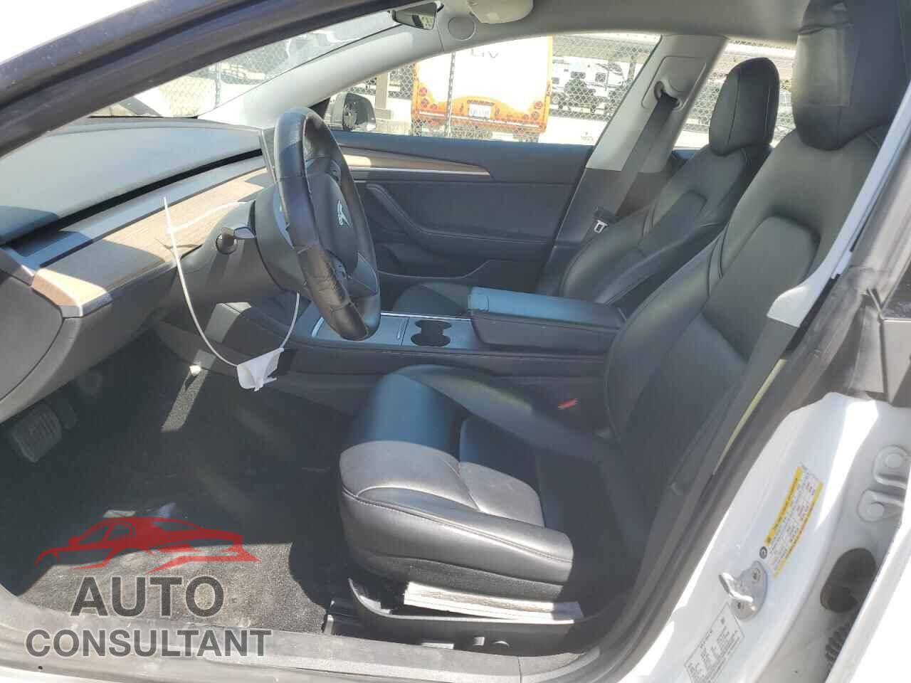 TESLA MODEL 3 2021 - 5YJ3E1EA5MF079372