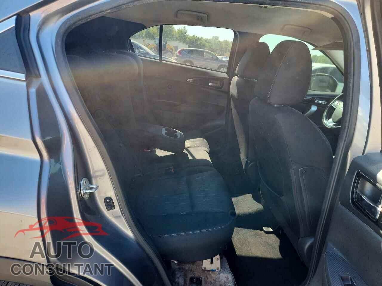 MITSUBISHI ECLIPSE 2018 - JA4AT5AA5JZ042199