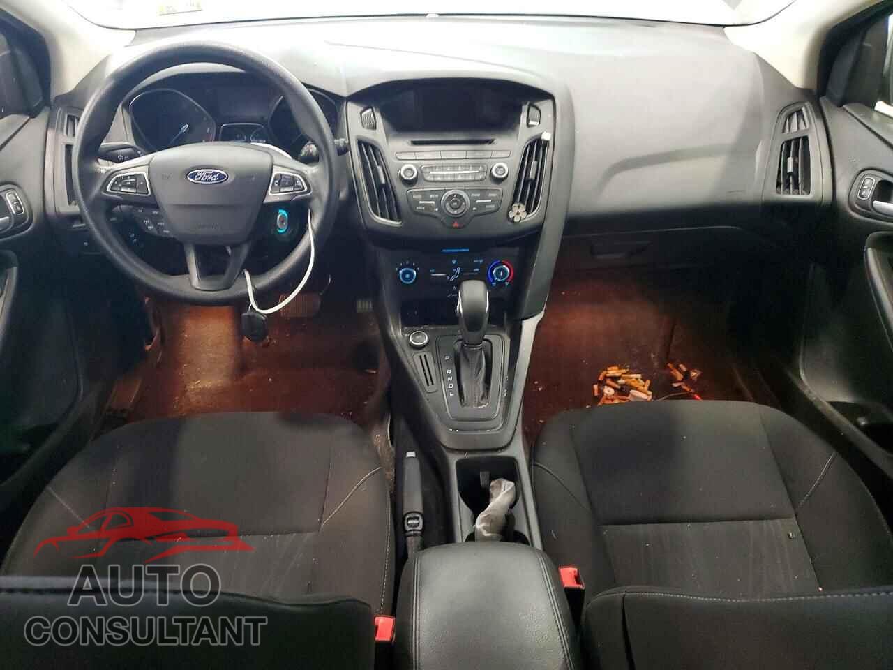 FORD FOCUS 2017 - 1FADP3K22HL321664