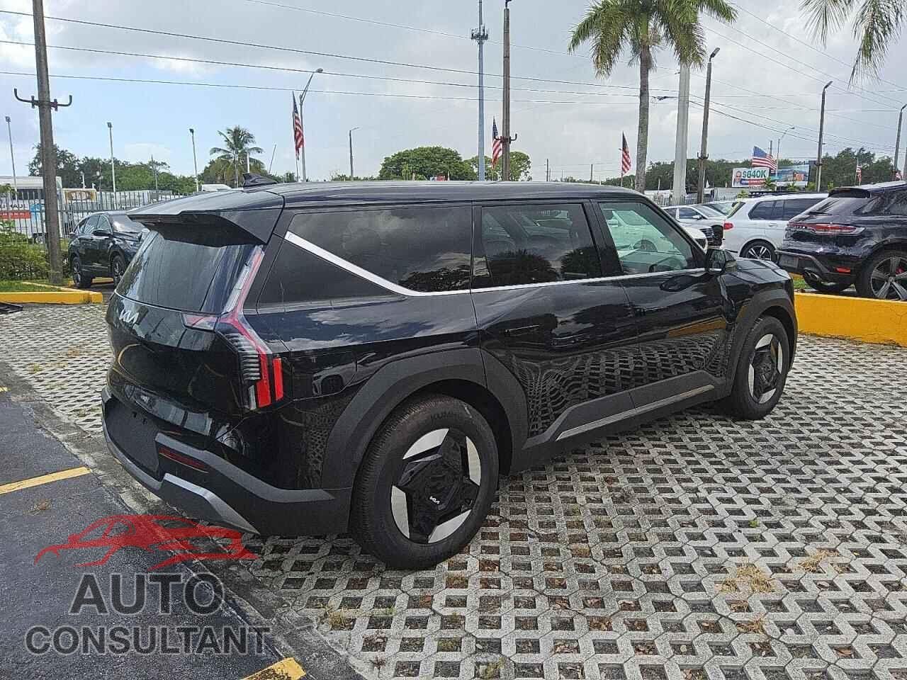 KIA EV9 LIGHT 2024 - KNDAA5S21R6033757