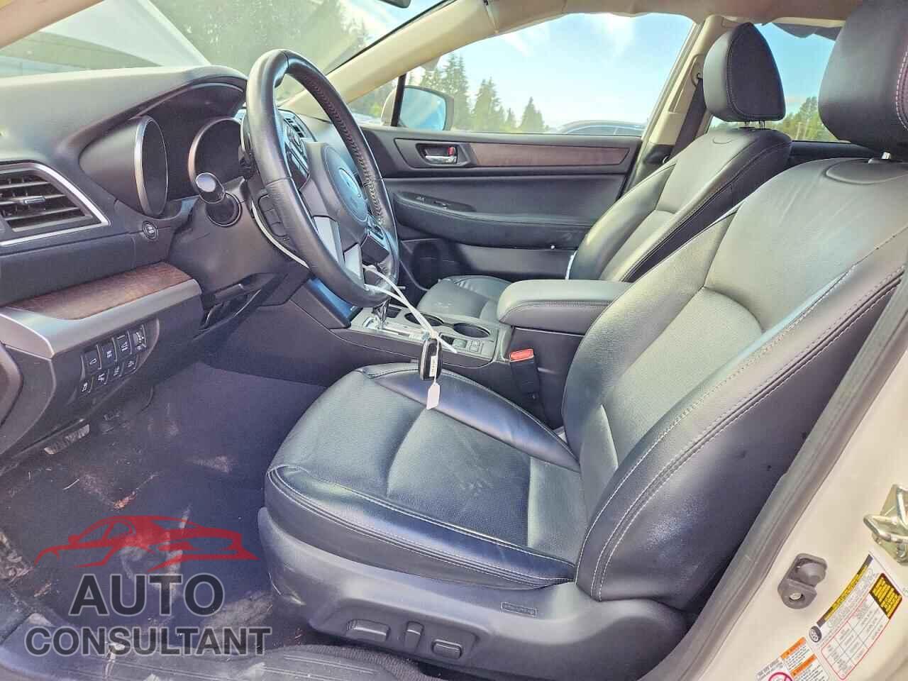 SUBARU OUTBACK 2017 - 4S4BSENC6H3385752