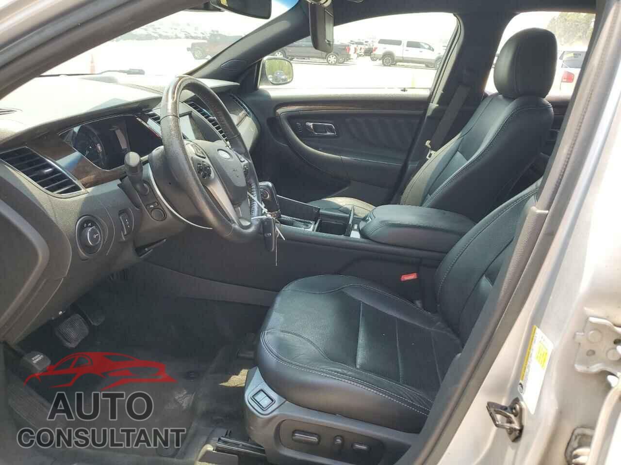 FORD TAURUS 2017 - 1FAHP2F87HG104324