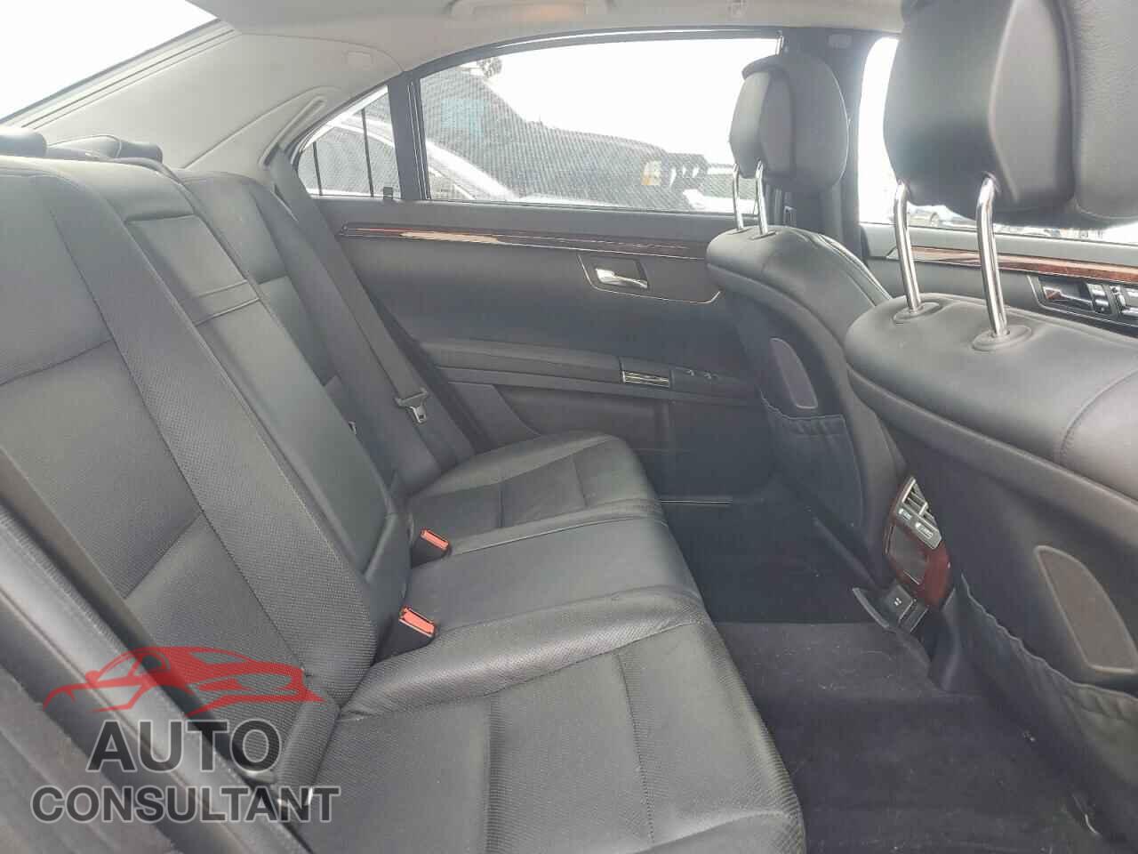 MERCEDES-BENZ S-CLASS 2012 - WDDNG7DB1CA423521