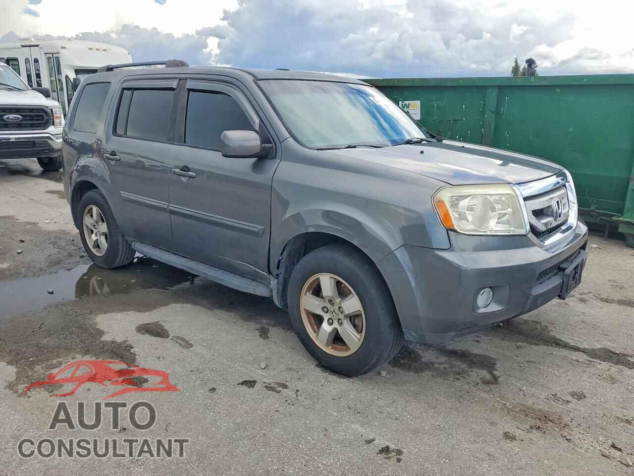 HONDA PILOT 2011 - 5FNYF4H56BB024283