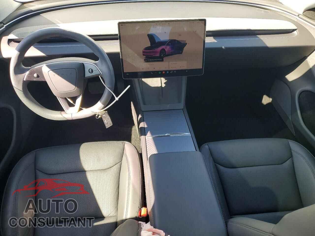 TESLA MODEL 3 2025 - 5YJ3E1EA2SF006036