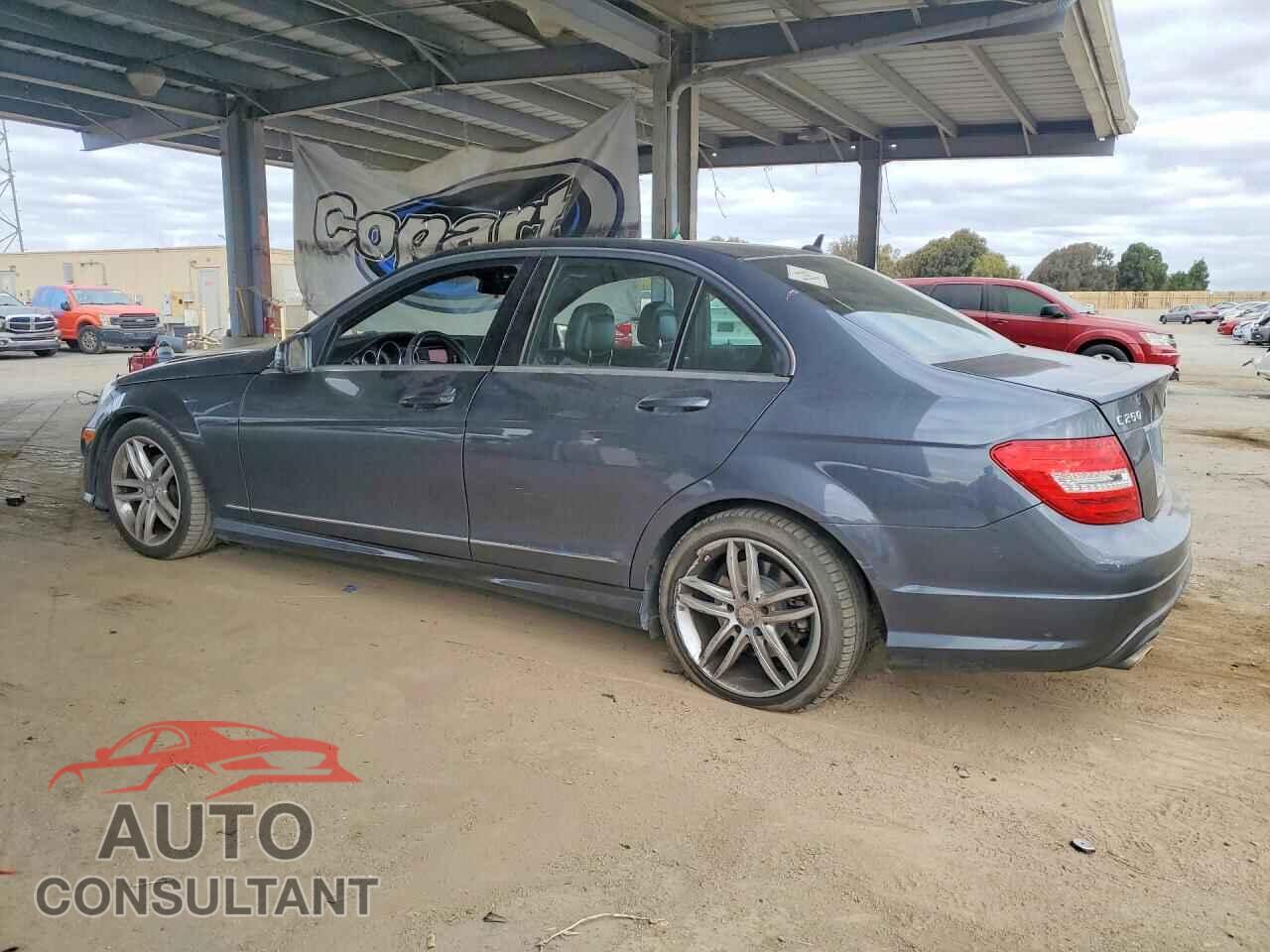 MERCEDES-BENZ C-CLASS 2014 - WDDGF4HB8EA963195