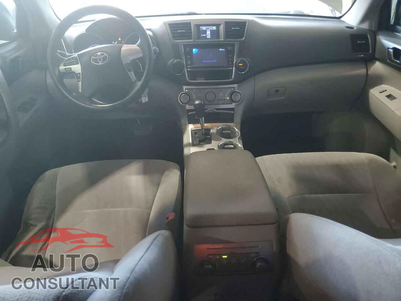 TOYOTA HIGHLANDER 2013 - 5TDZA3EH8DS044934