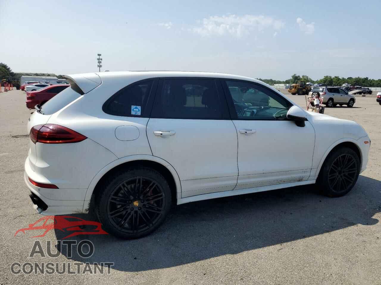 PORSCHE CAYENNE 2016 - WP1AC2A25GLA89207
